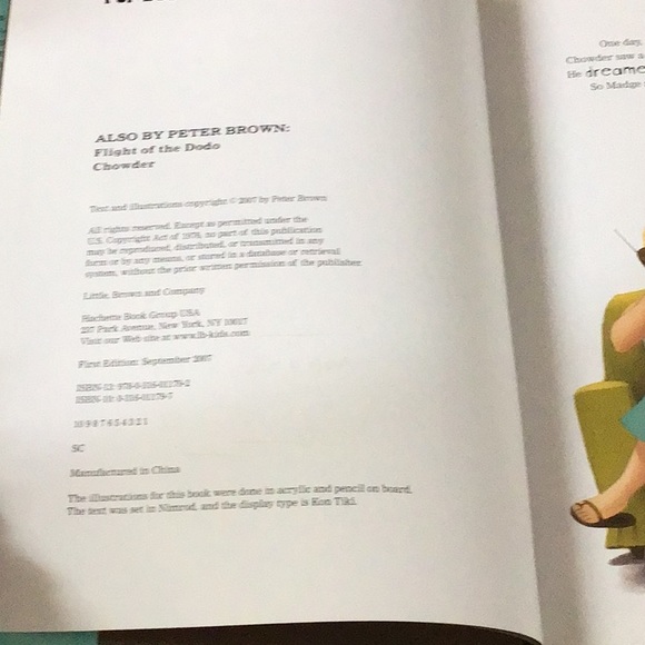 ☘️2 for $10 Sale☘️The Fabulous Bouncing Chowder hardcover book autographed clean - Picture 7 of 10